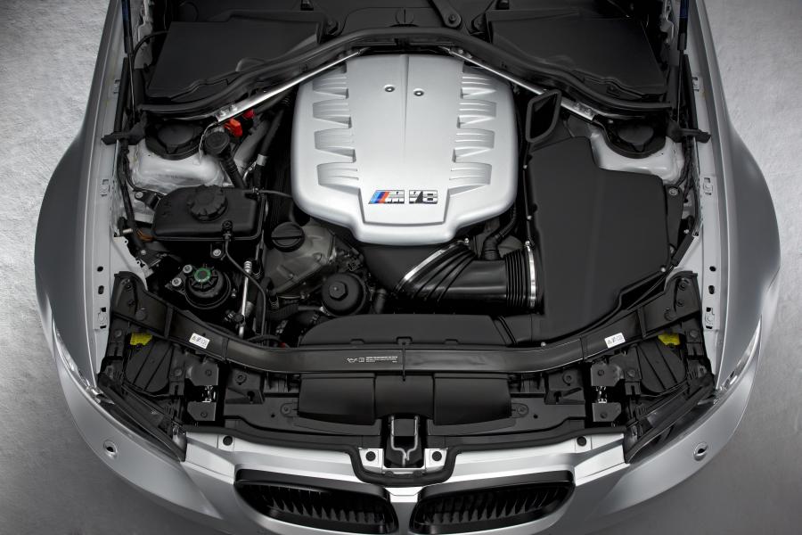  BMW M3 CRT 2011 года  (фото 47 из 76)